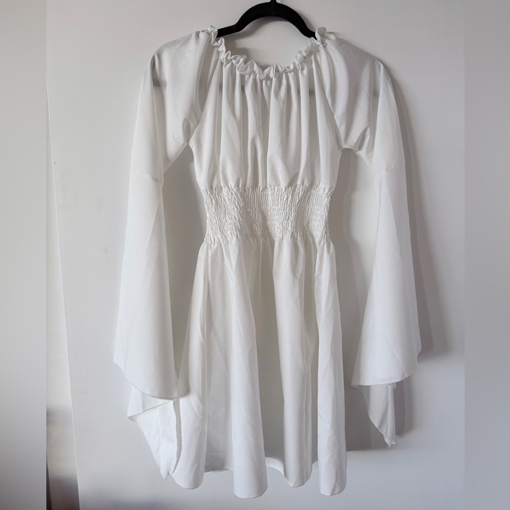 Off-Shoulder White Dress - Picture 4 of 4